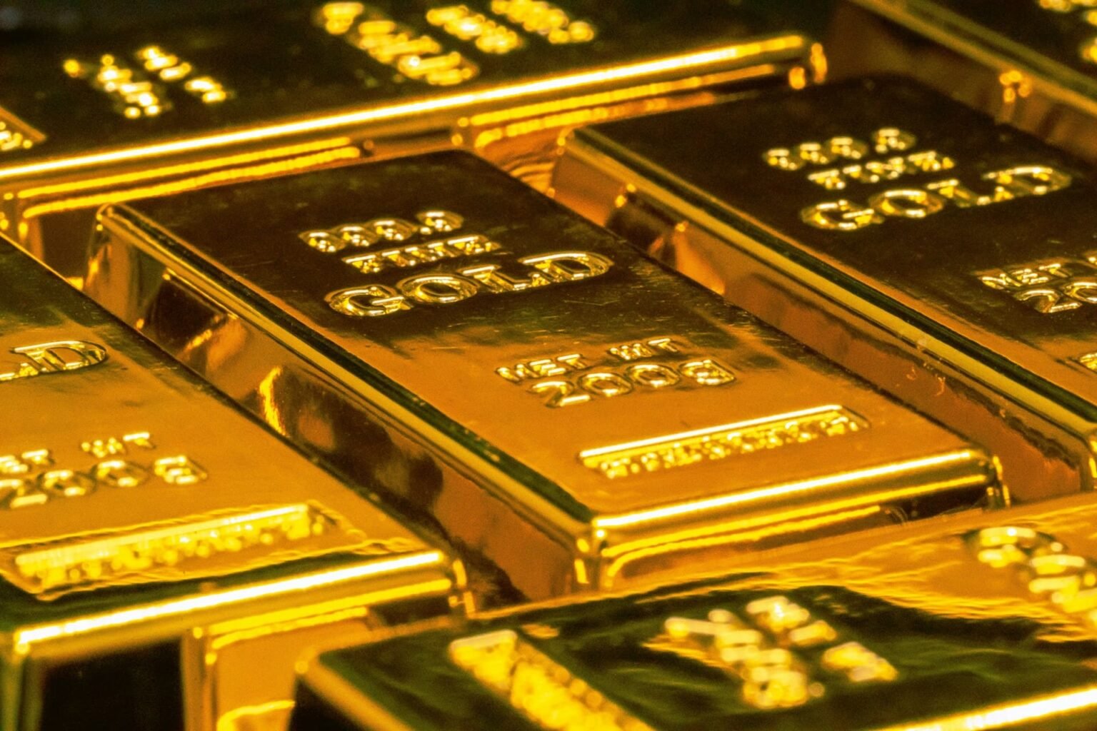 gold prices hit record highs in pakistan amid global surge gold-prices-in-pakistan-record-highs